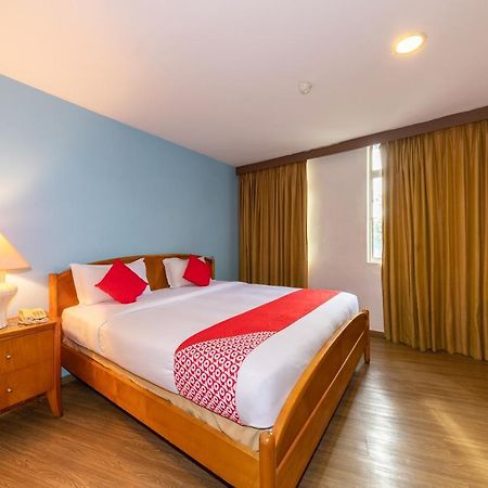 Oyo 430 Oak Valley Boutique Hotel Джохор-Бару Екстер'єр фото