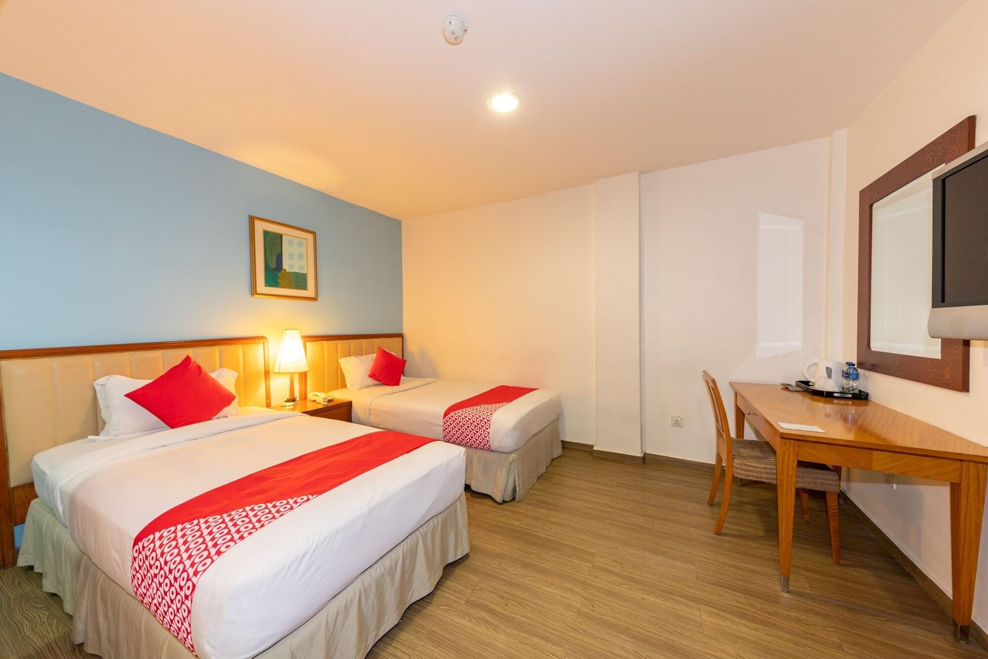 Oyo 430 Oak Valley Boutique Hotel Джохор-Бару Екстер'єр фото