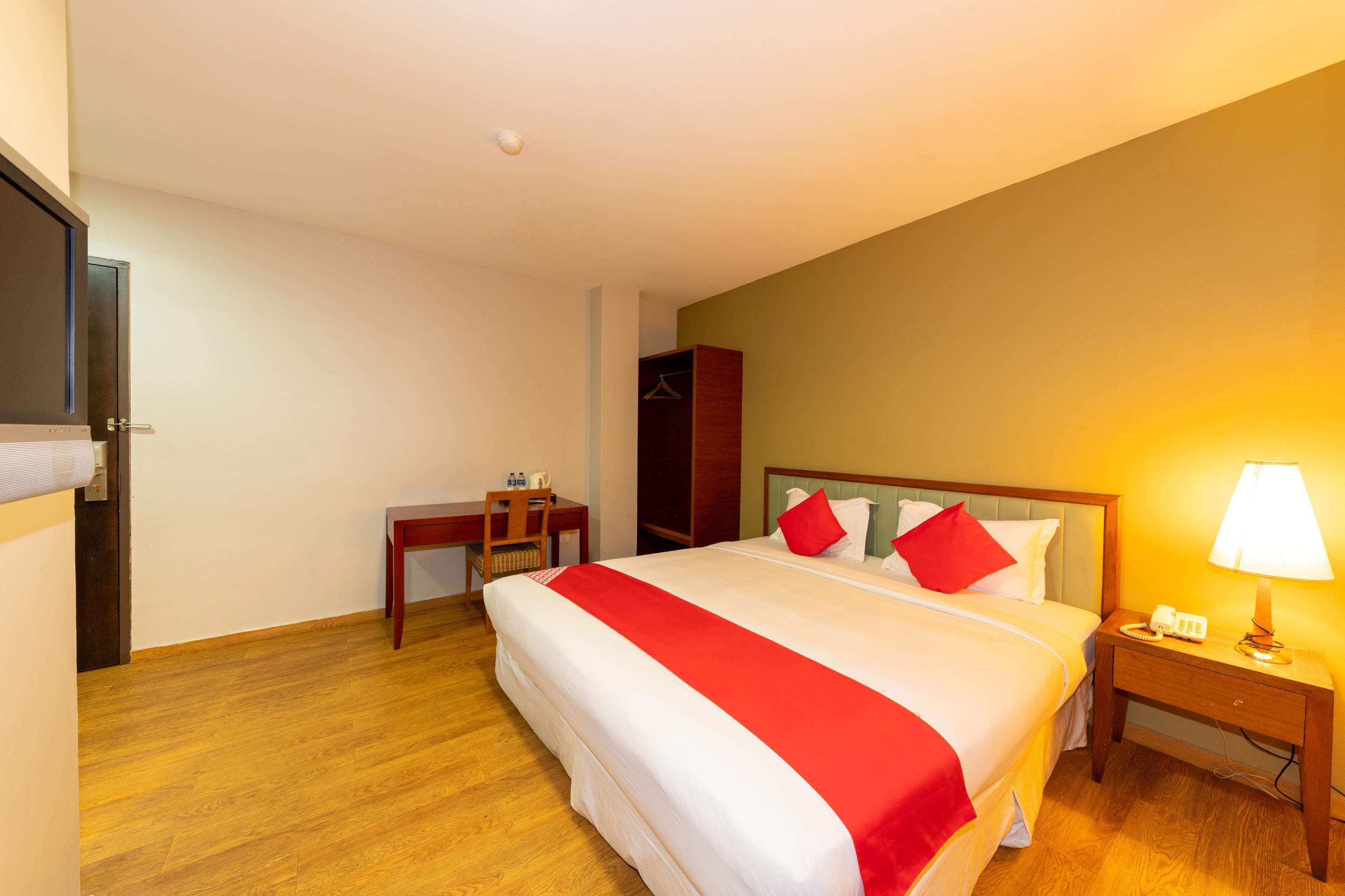 Oyo 430 Oak Valley Boutique Hotel Джохор-Бару Екстер'єр фото
