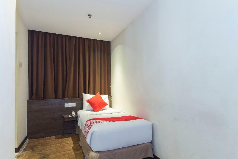 Oyo 430 Oak Valley Boutique Hotel Джохор-Бару Екстер'єр фото
