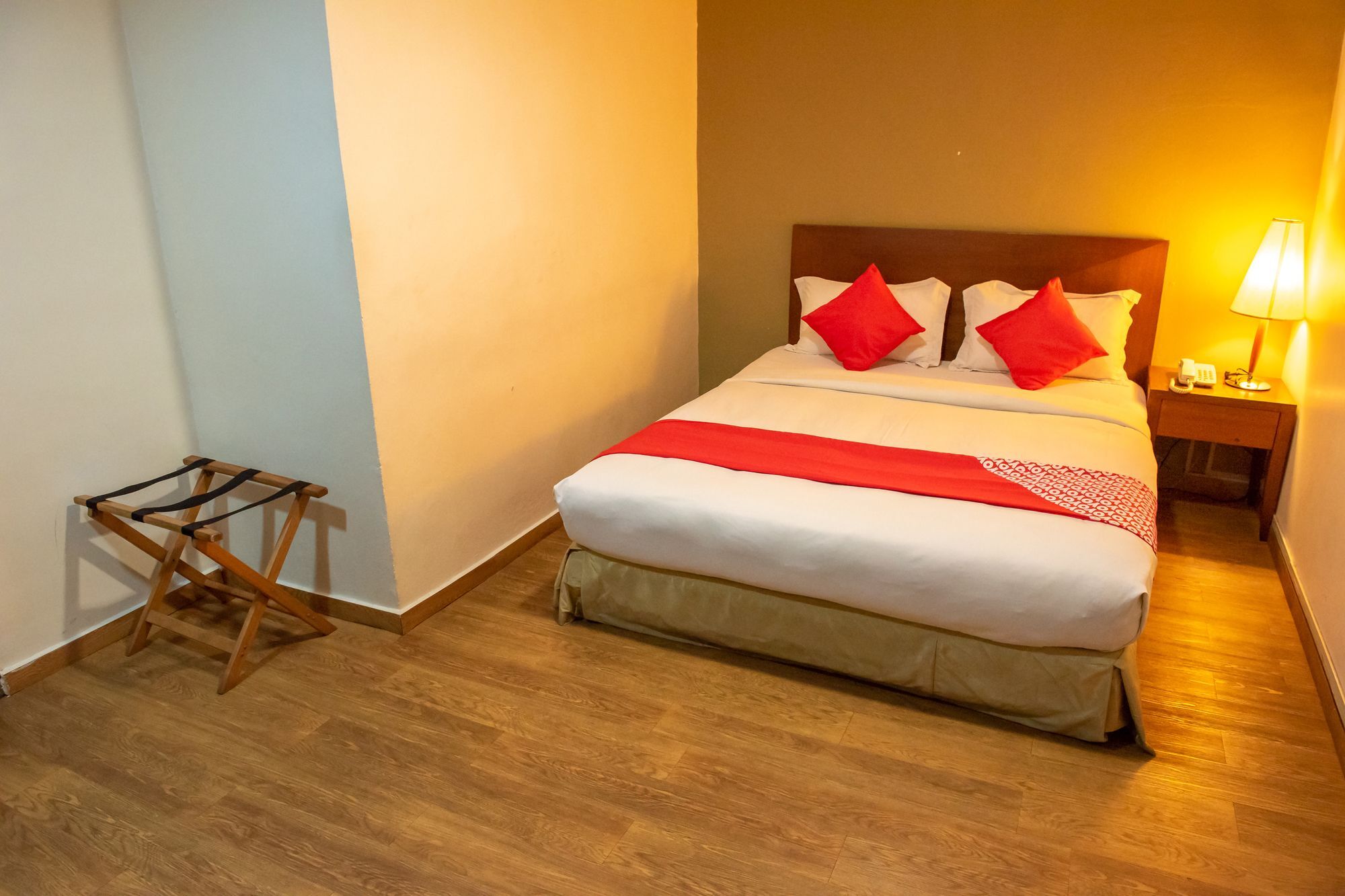 Oyo 430 Oak Valley Boutique Hotel Джохор-Бару Екстер'єр фото